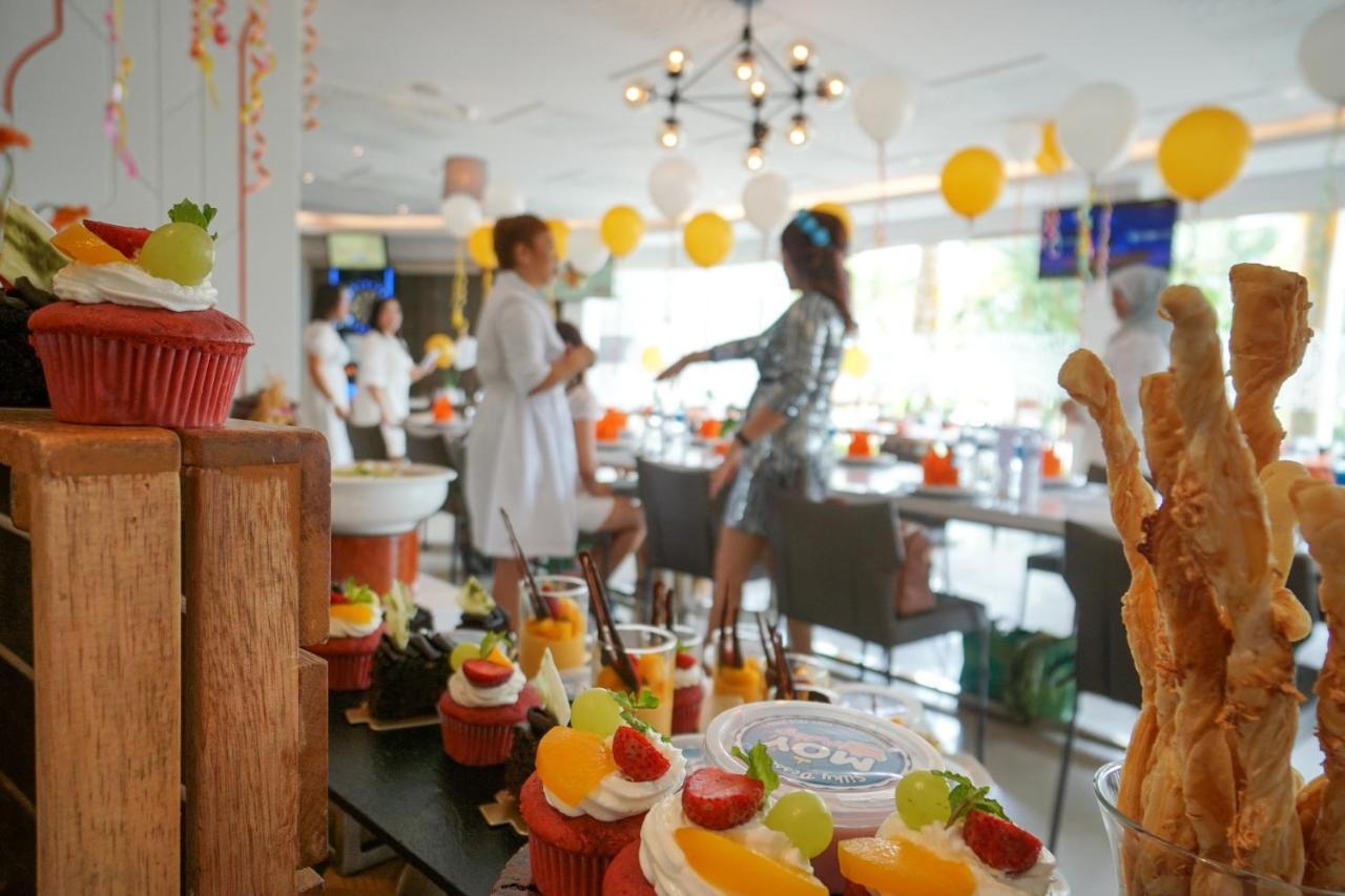 Harris Resort Batam Waterfront Sekupang Екстер'єр фото