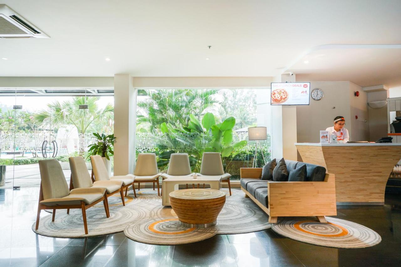 Harris Resort Batam Waterfront Sekupang Екстер'єр фото